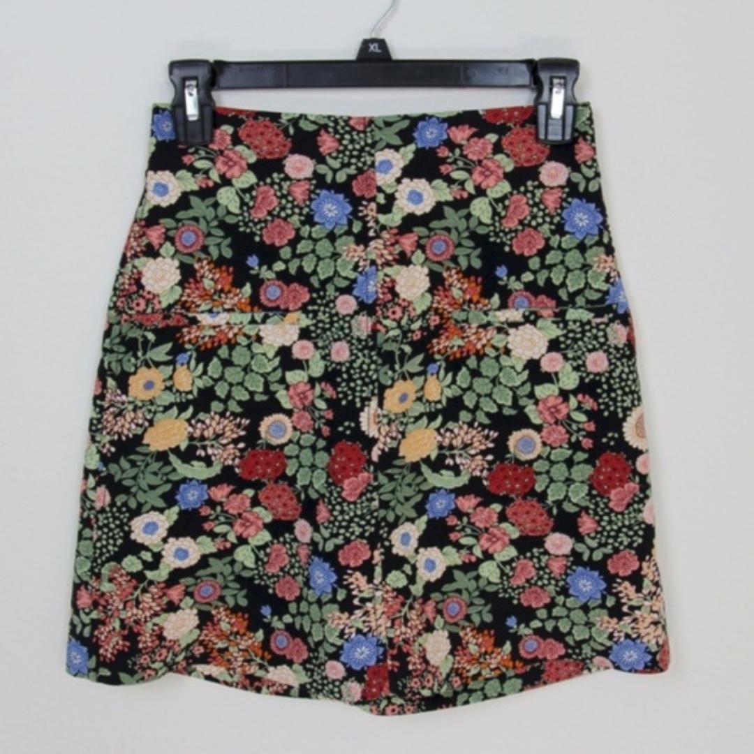 ZARA 70s Floral Mini A Line Skirt Women s Fashion Bottoms