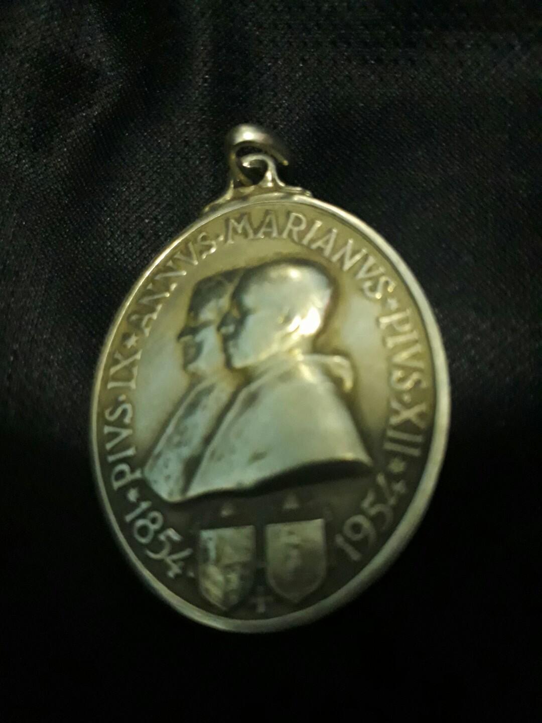 1954 Pope Pius Ix And Pius Xii Immaculate Conception Medallion Philippines H 459 Antiques Vintage Collectibles On Carousell