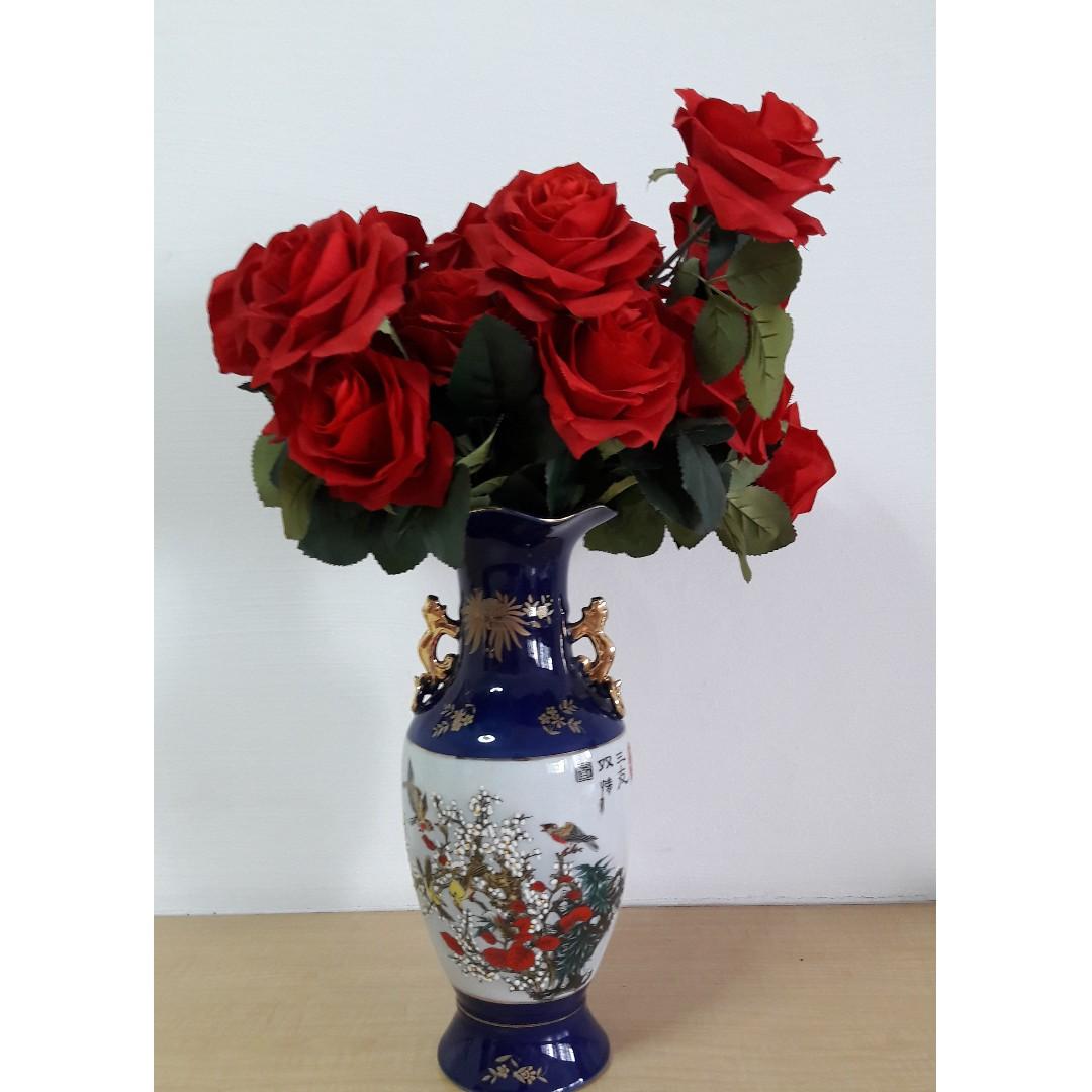 20pcs Artificial Red Roses Ceramic Vase Everything Else On