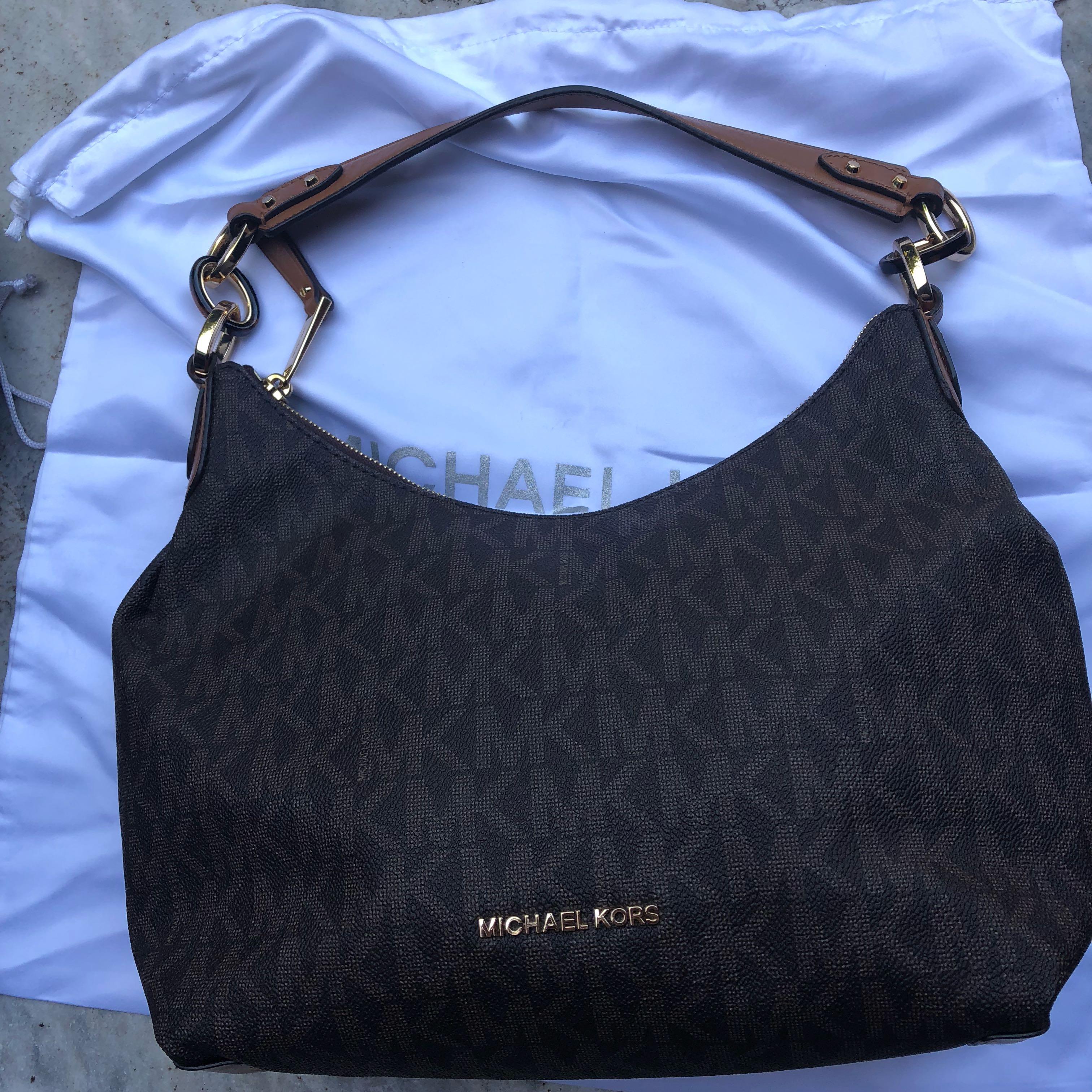 Michael kors isabella handbag medium hotsell