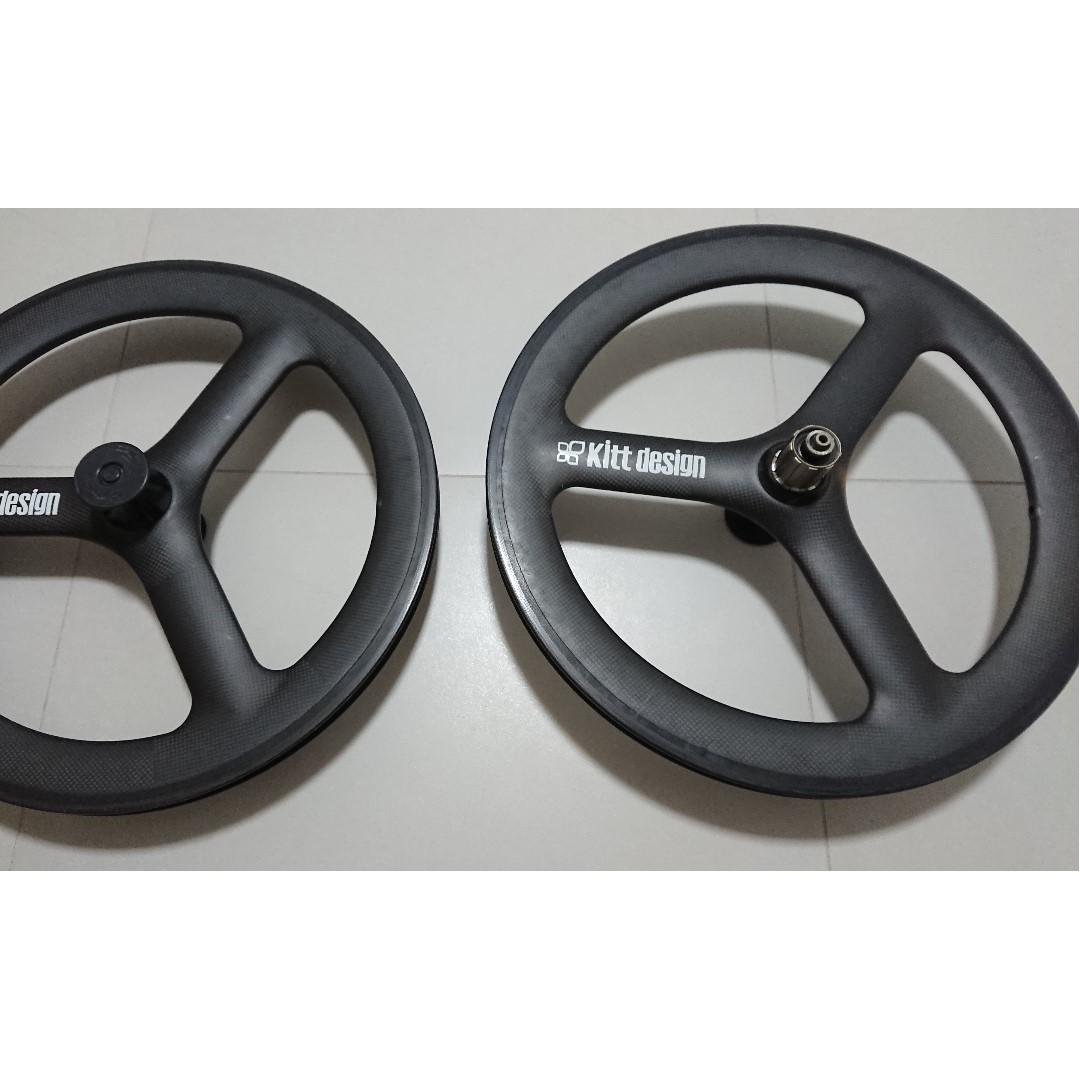 Carbon Tri-Spoke Wheels by Kitt Design (451 wheels)