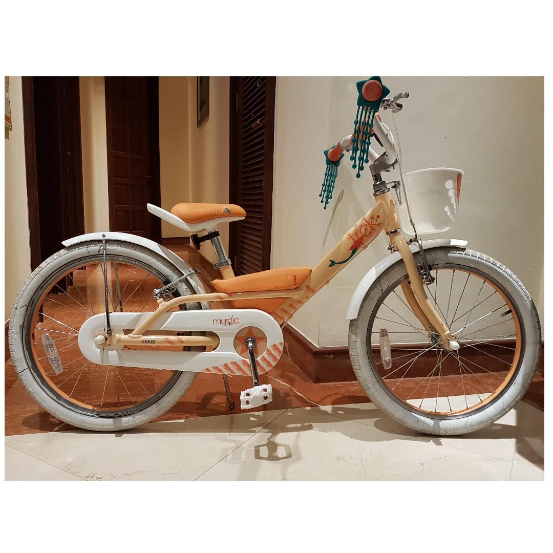 childs bicycle