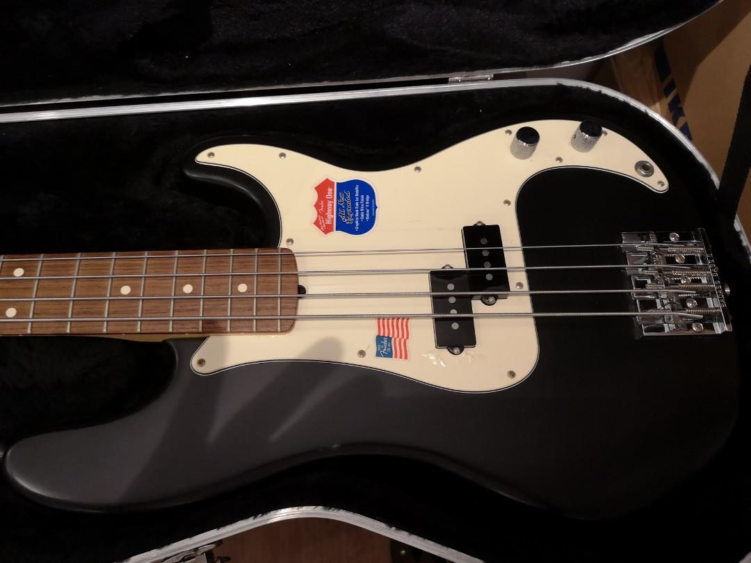 Fender Highway One Precision Bass Made in USA, Hobbies & Toys, Music & Media, Musical