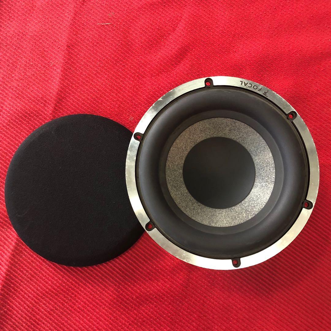 focal subwoofer 8