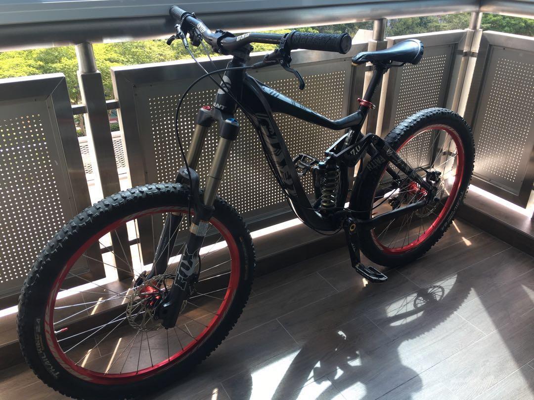 giant specialized bikes