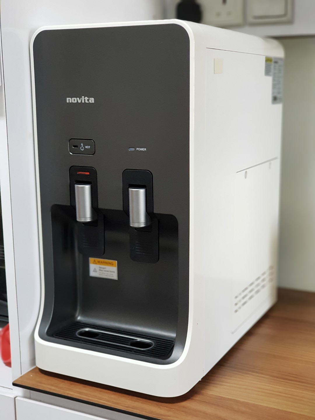 Hot & Cold Water Dispenser Novita NP3360, TV & Home Appliances, Kitchen