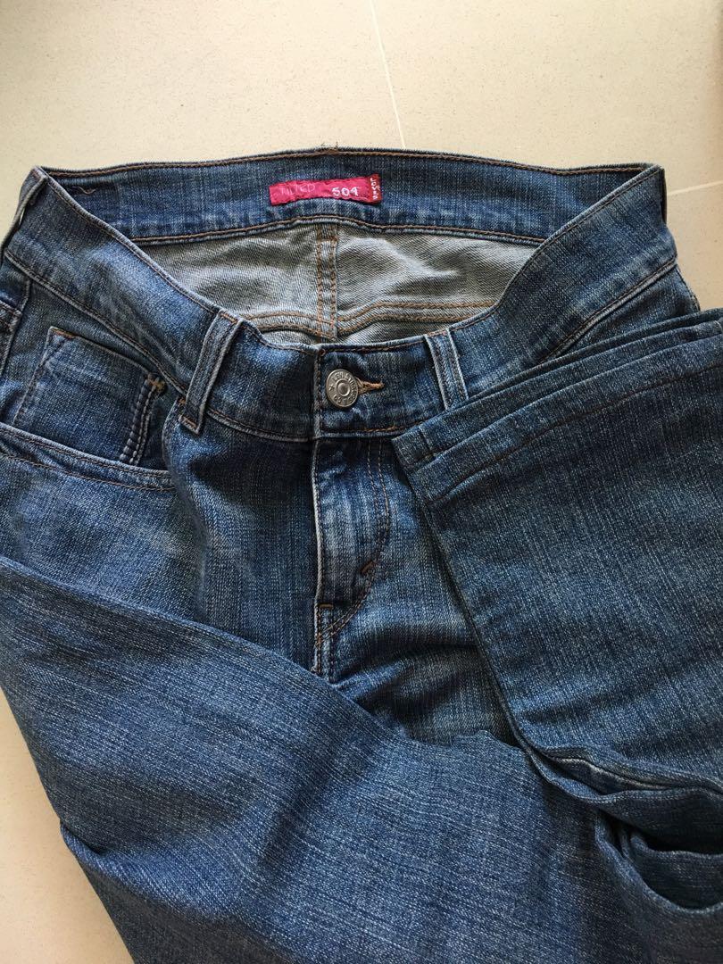 size 9 in levis jeans