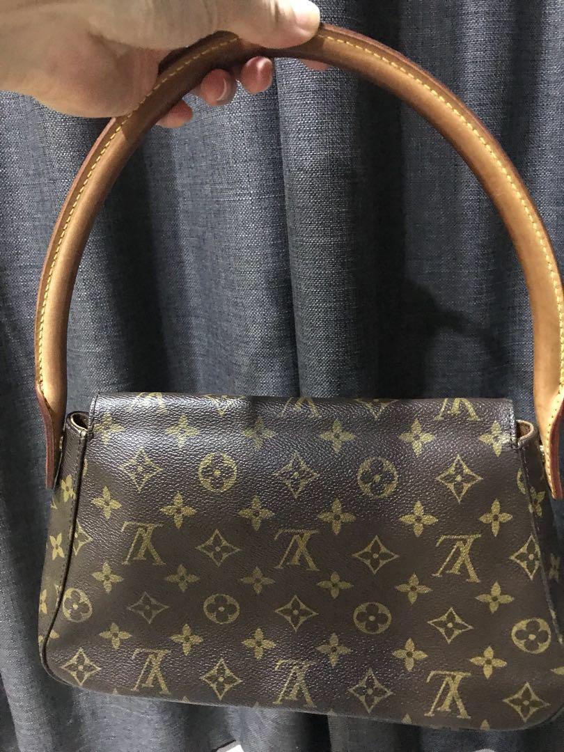 Louis Vuitton Monogram Mini Looping - Brown Shoulder Bags, Handbags -  LOU778854