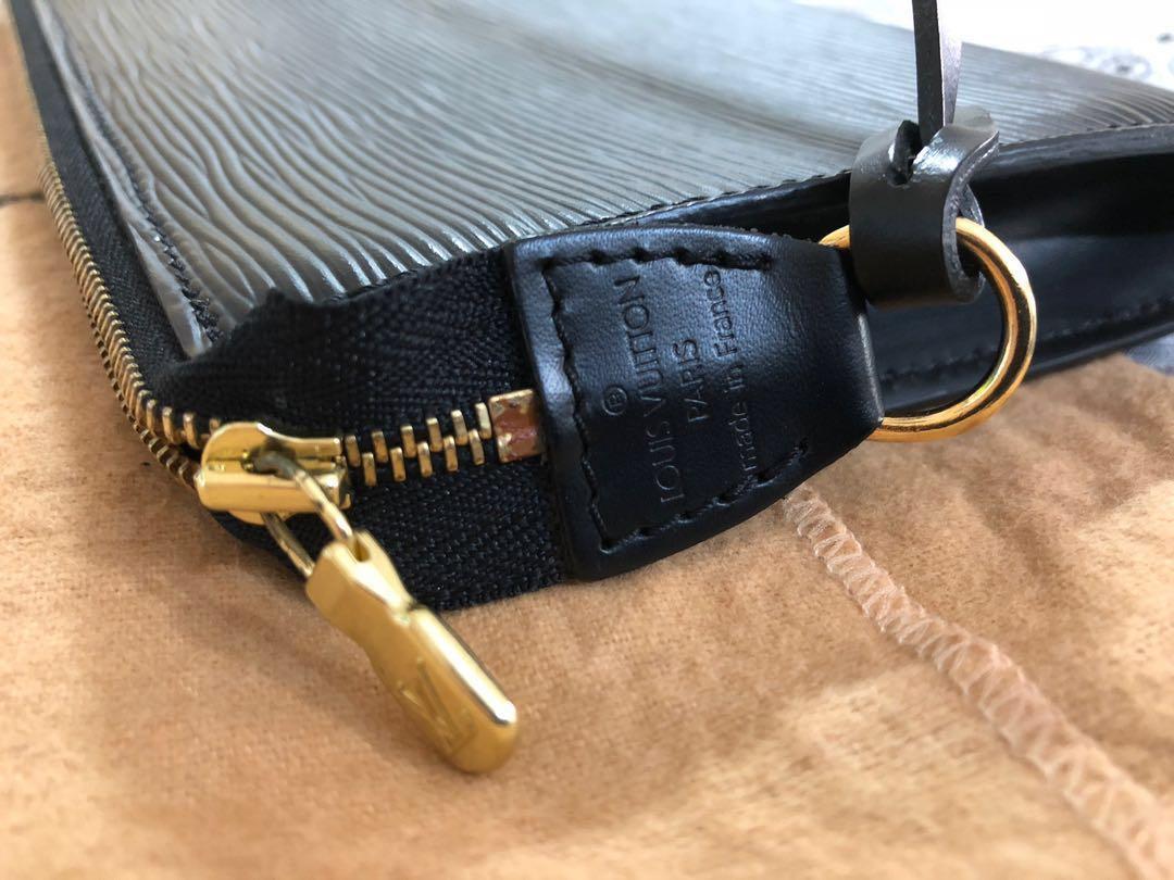 Authentic Louis Vuitton Epi Leather Key Pouch🩷, Luxury, Accessories on  Carousell