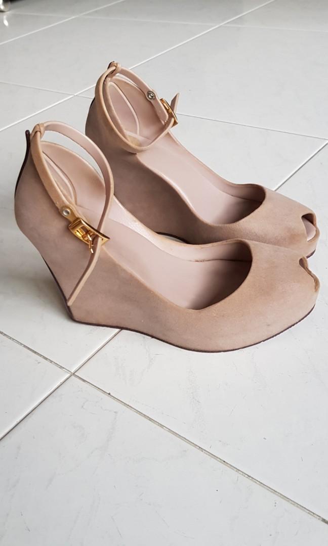 beige heels size 5