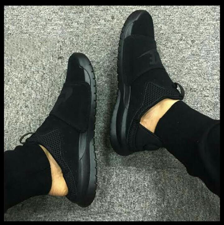 benassi slp black sneakers
