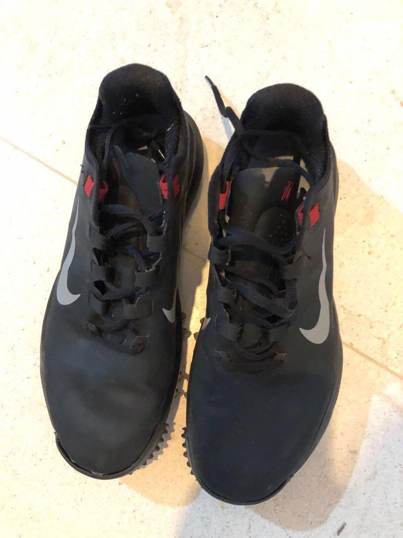 tiger woods shoes 2019