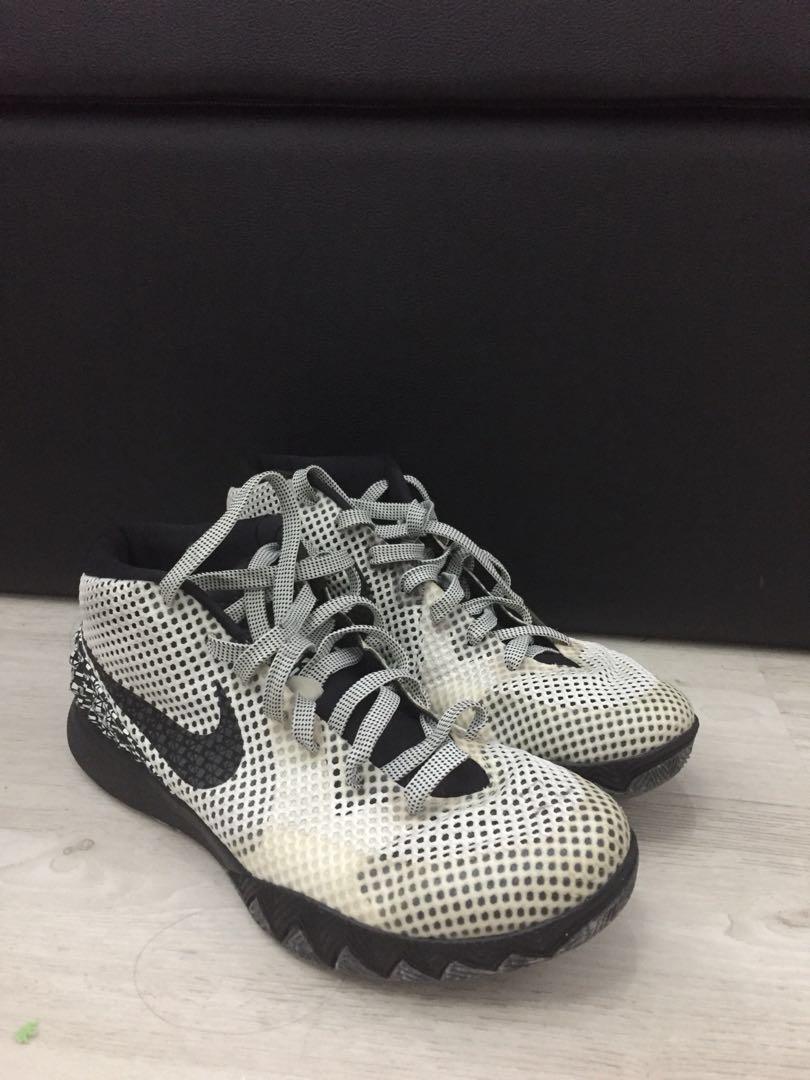 nike kyrie 1 bhm