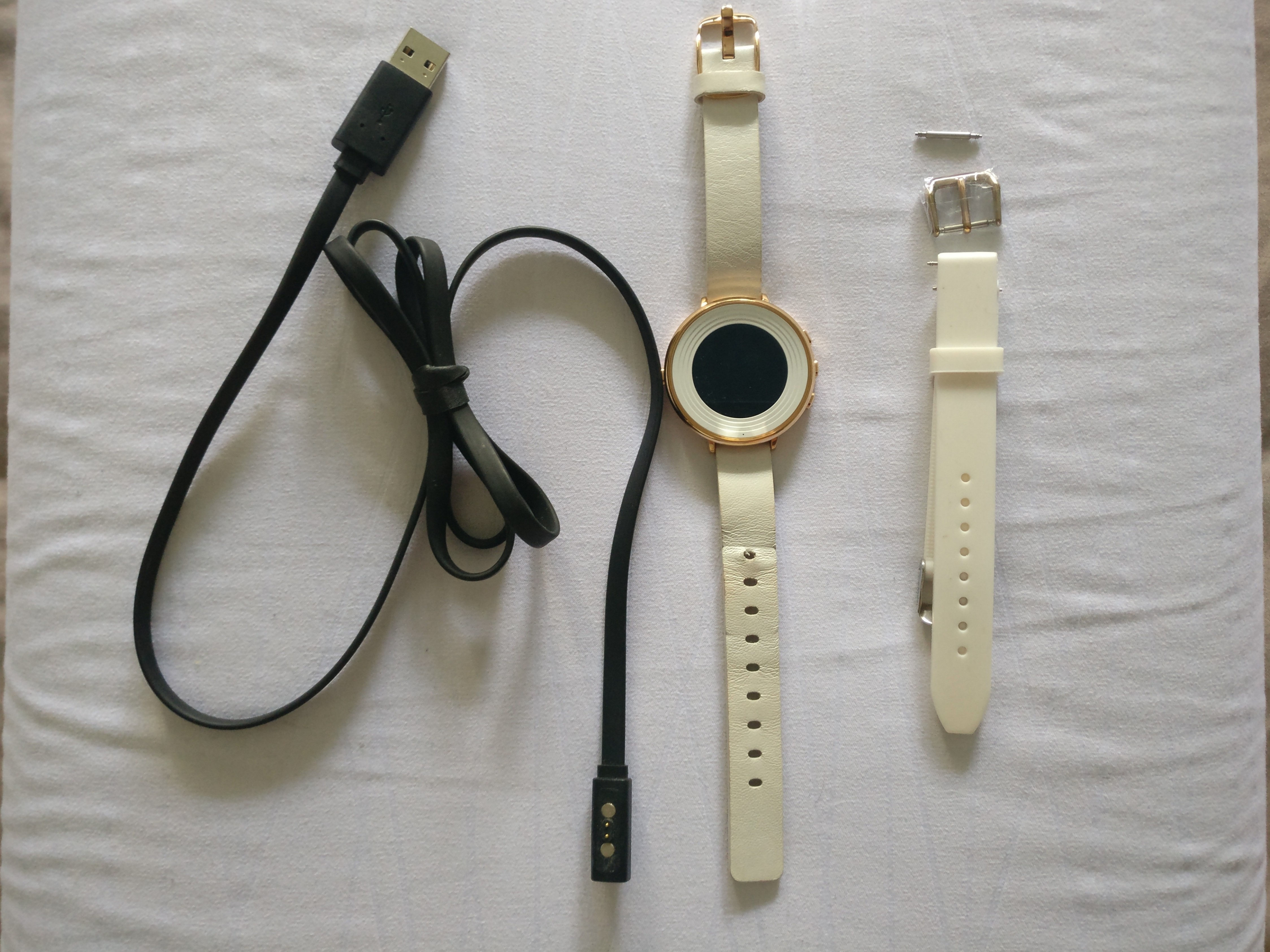 Pebble Time Round 14mm Smartwatch Rose Gold Luxury Watches on Carousell