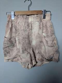 Wilfred silk shorts XS