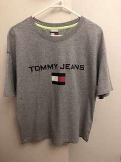 Tommy Jeans Logo Tee