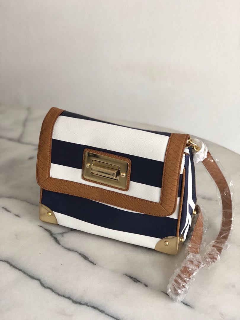 Aldo bag top blue and white
