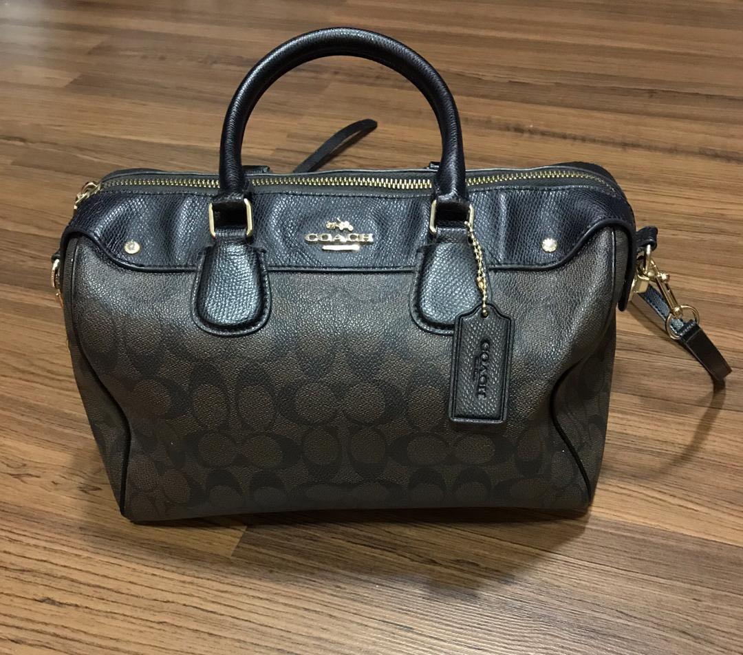 Authentic coach speedy bag -9/10 condition , use for few times only,  Women's Fashion, Bags & Wallets, Purses & Pouches on Carousell