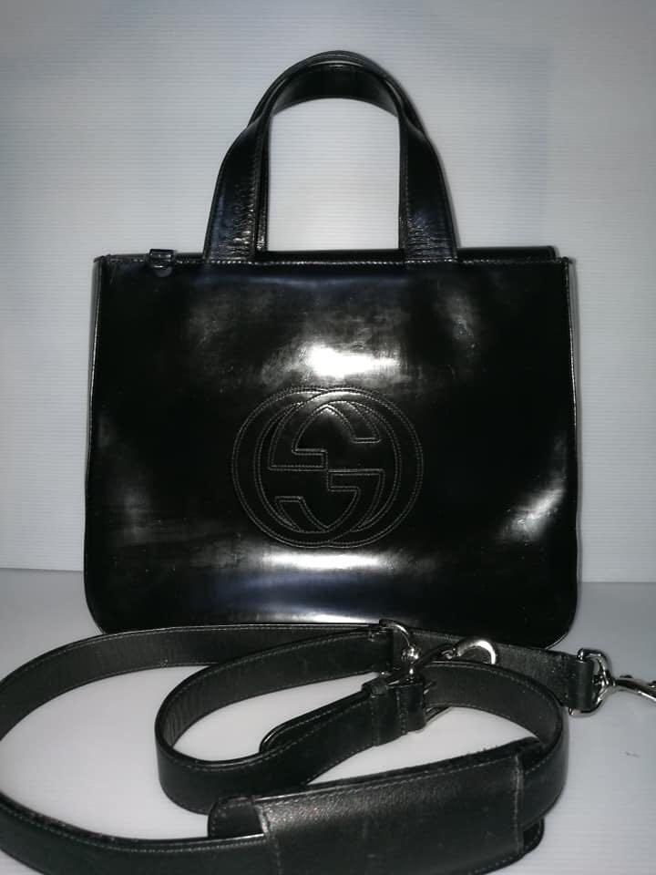 Authentic Gucci 2 way (Category: Luxury Bags & Wallets) located in Manila. Submitted by ledom (Listing ID 209733989, Image 1). Description: Authentic Gucci 2 way Preloved Signs of usage Pm me for more infos .
