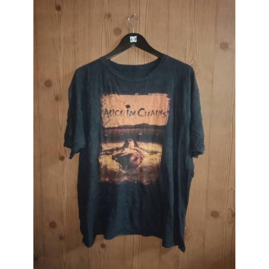 Band Shirt Alice In Chains Dirt 1992 Cover Album, Men's Fashion, Tops &  Sets, Tshirts & Polo Shirts on Carousell