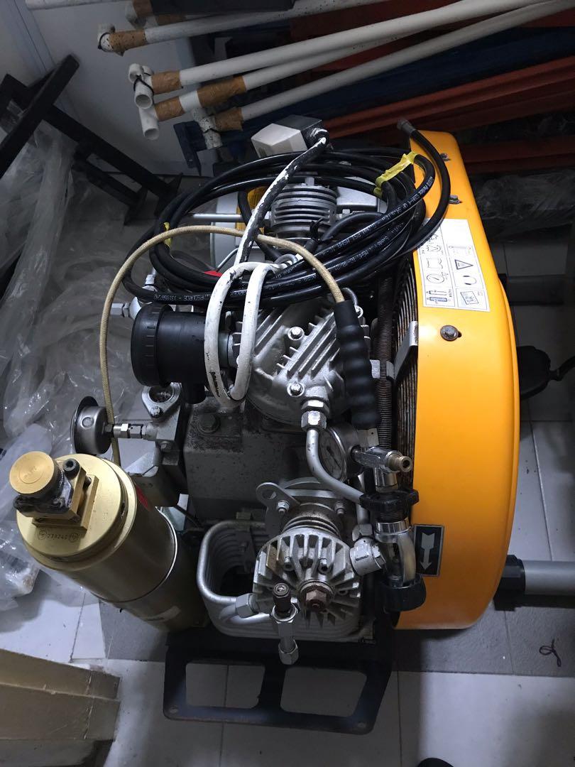 Bauer PE250 Compressor, Sports Equipment, Sports & Games, Water Sports
