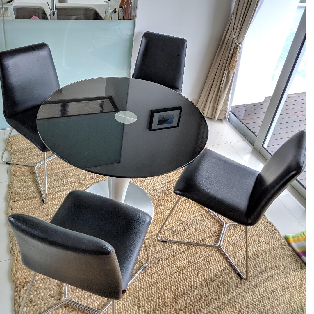 Casual Modern Table And Chairs Furniture Tables Chairs On