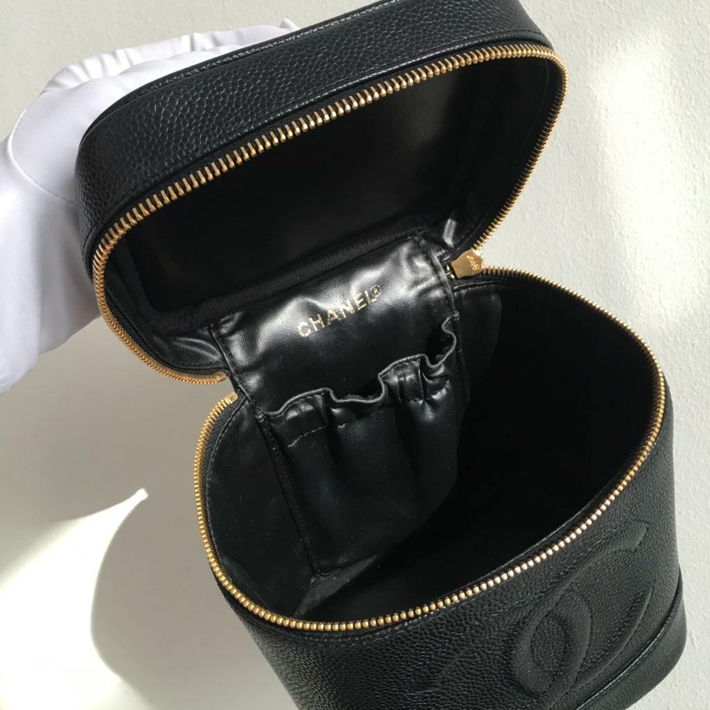 CHANEL VINTAGE COSMETIC VANITY BOX BAG CAVIAR LEATHER BLACK, Women's  Fashion, Bags & Wallets, Purses & Pouches on Carousell