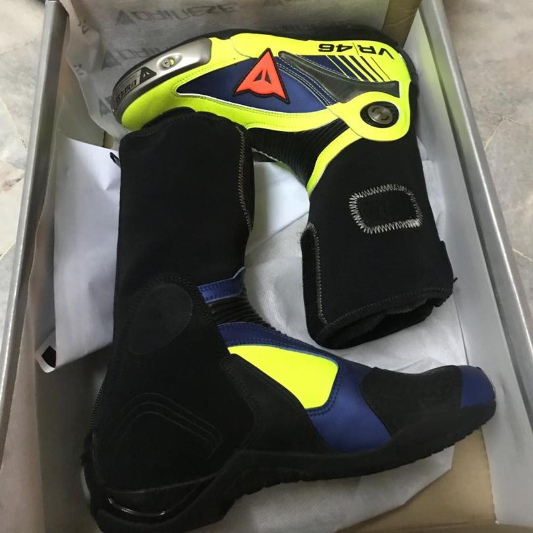 Dainese vr46 boots sales