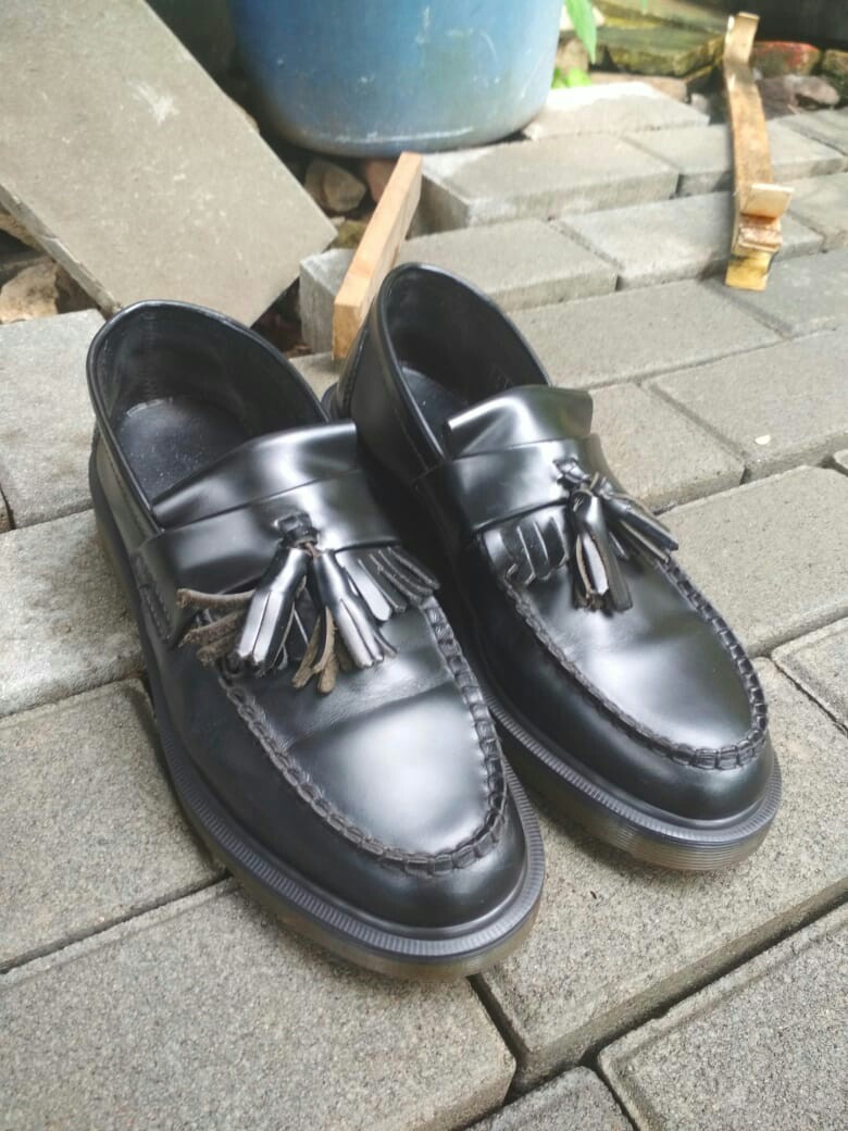 dr martens adrian