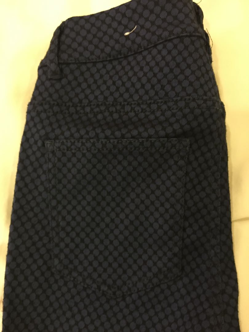 Esprit Patterned Pants (Category: Jeans & Leggings) located in Shah Alam. Submitted by valeriewong_ (Listing ID 209742002, Image 2). Description: Blue coloured Patterned Long Pants Condition: 8/10 Length: ~40inches.