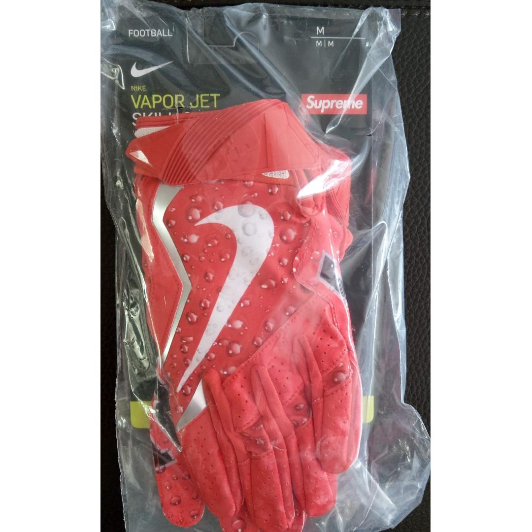 FW18 Supreme Nike Vapor Jet 4.0 Football Gloves Red, 運動產品