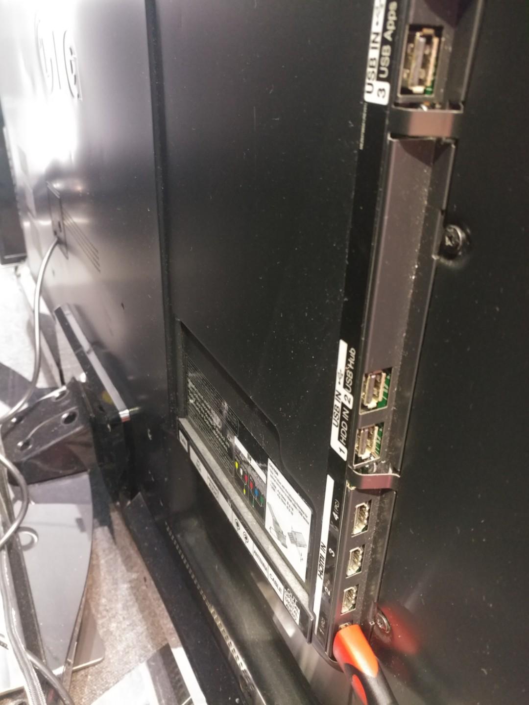 平賣LG 55LM7600 3D Smart TV 55寸 超靚畫質, 家庭電器, 電視 & 其他娛樂, 電視 Carousell