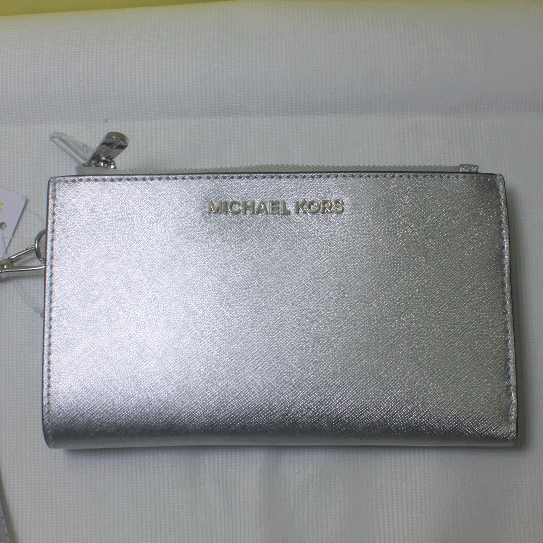 michael kors jet set wallet silver