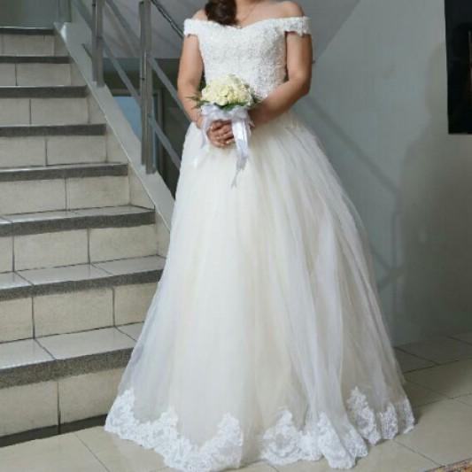 moira wedding gown