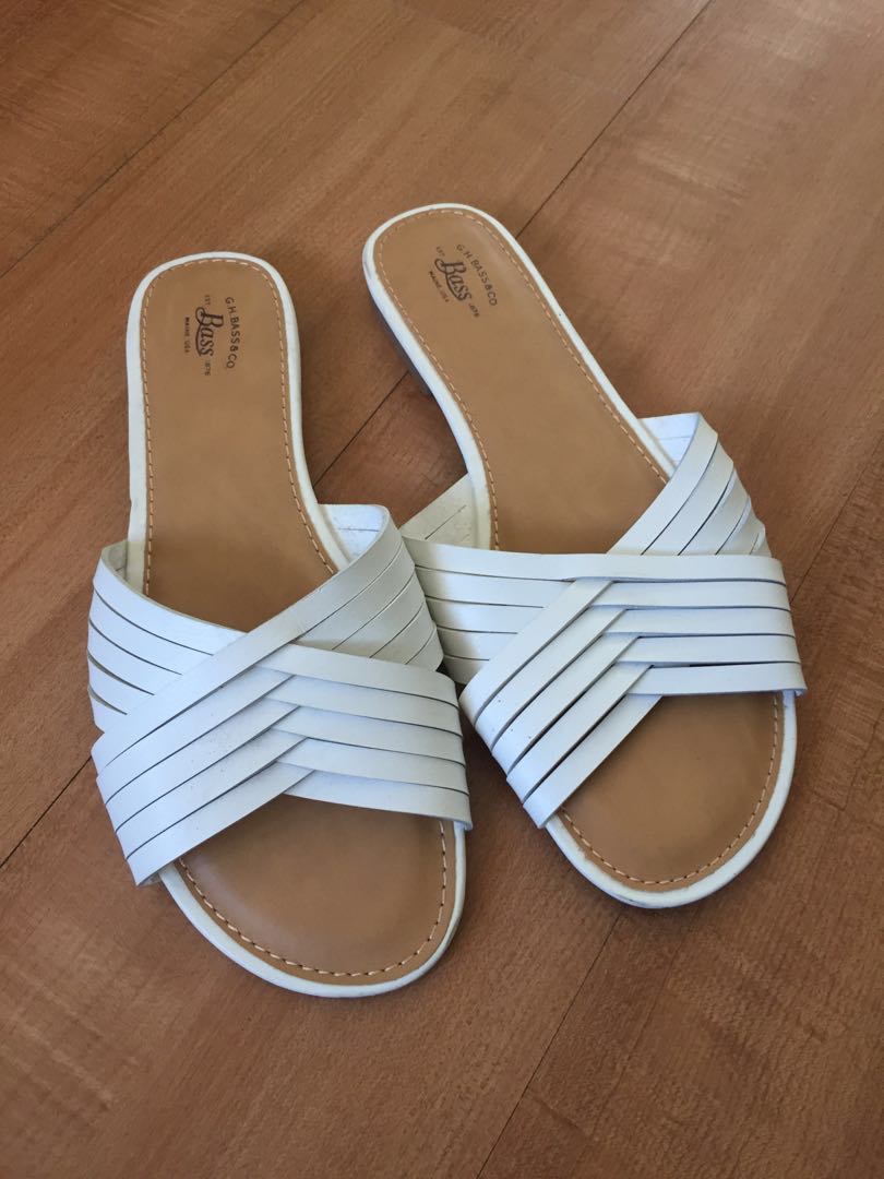 bass and co sandals