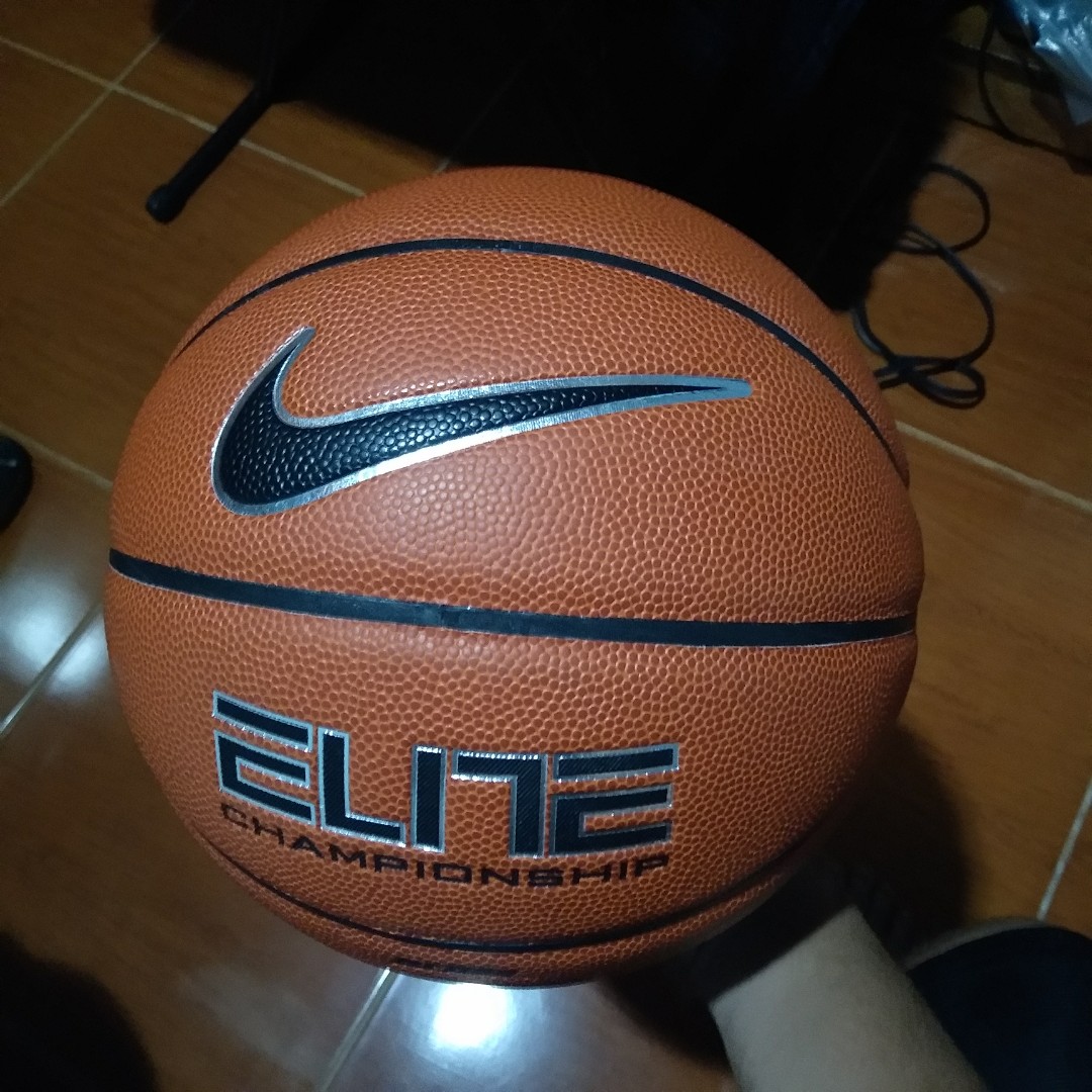 Lunch Immuniseren Pebish Nike Elite Championship Basketball, Sports Equipment, Other Sports  Equipment and Supplies on Carousell