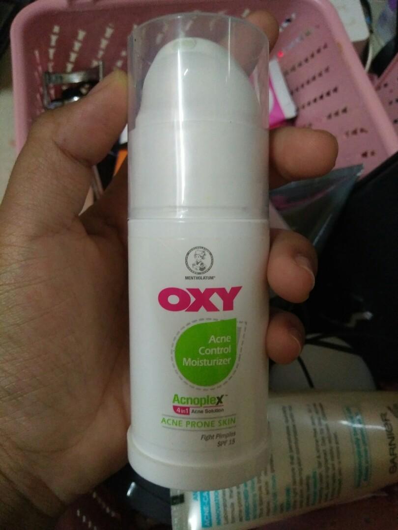 oxy acne control moisturizer