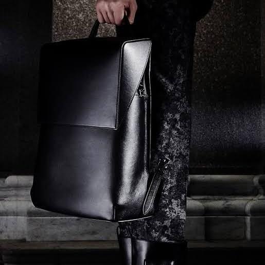Balenciaga phileas backpack outlet