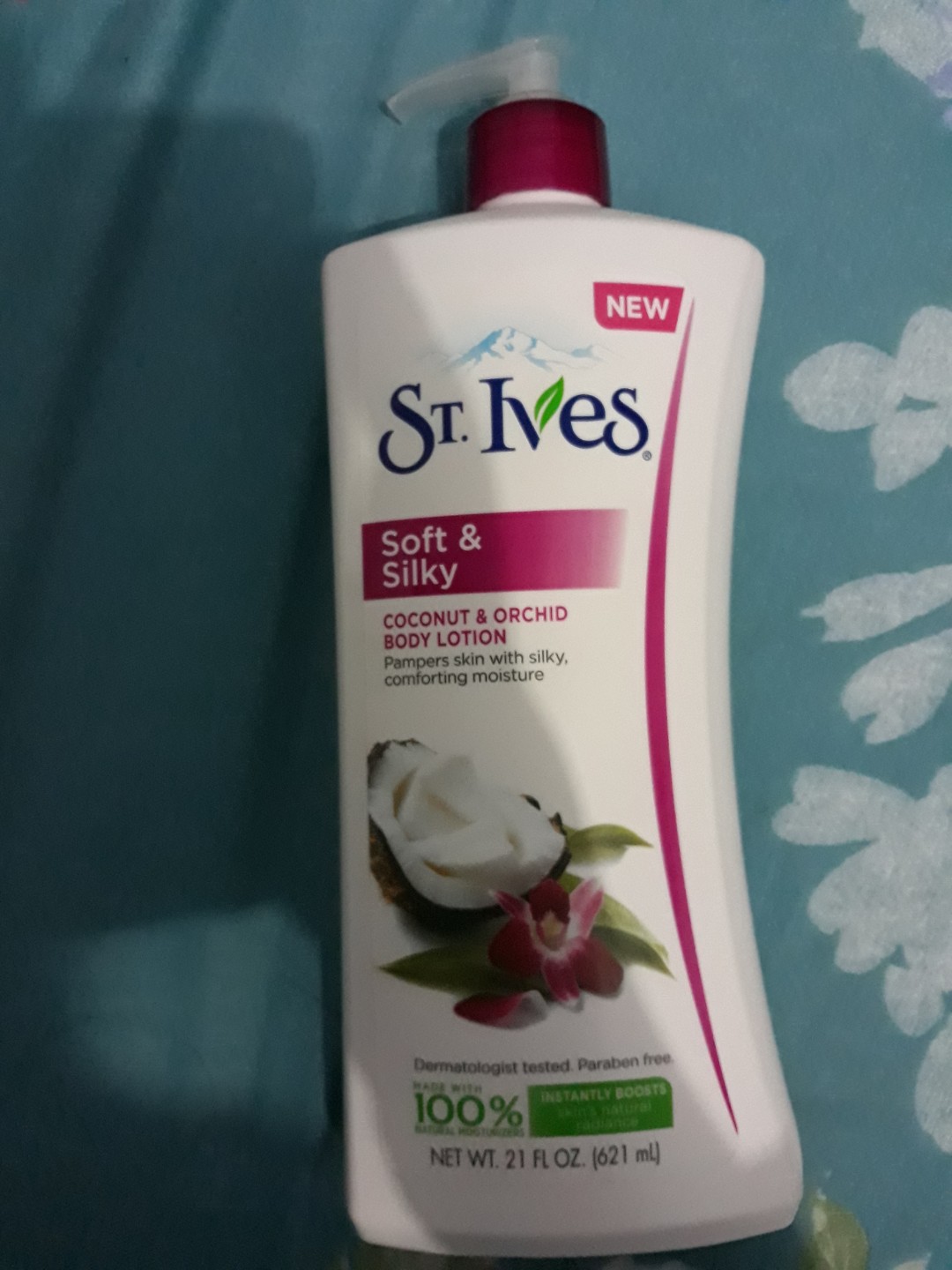 St. Ives body lotion coconut & orchid, Kesehatan & Kecantikan, Kulit