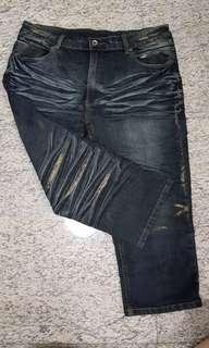 4XL Dark Quarter Jeans with Glitter and Strips
