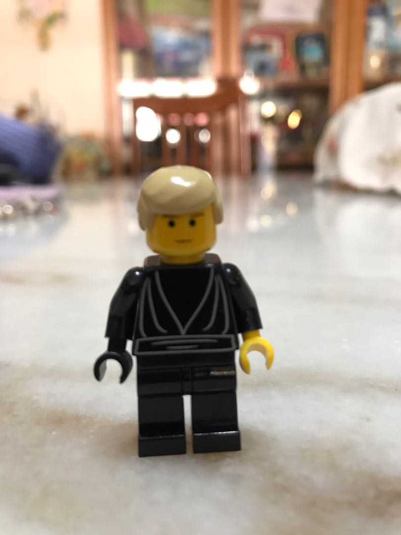 Authentic Lego Star Wars Luke Skywalker From 7201 Toys Games