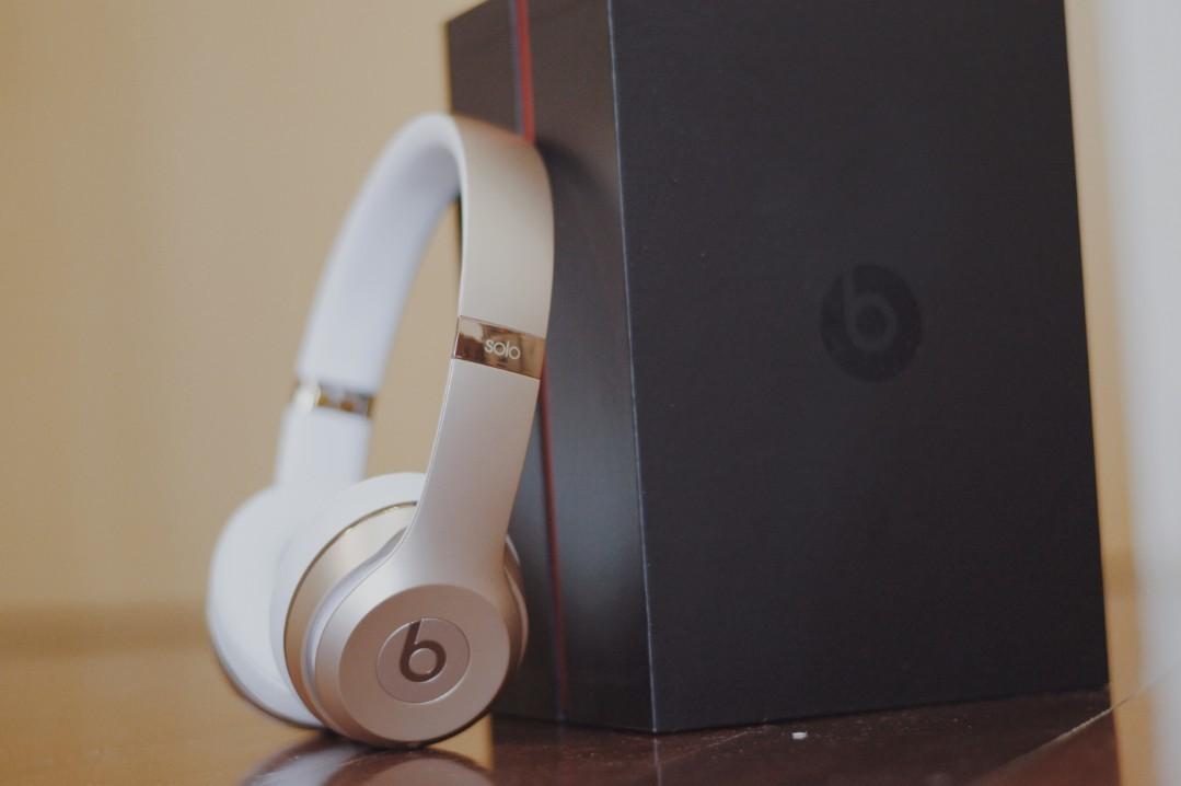 Price Cut Beats Solo 3 Wireless Limited Gold Electronics Audio On Carousell