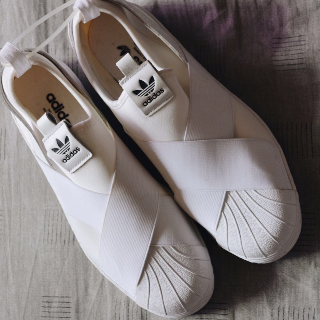 adidas slip on all white