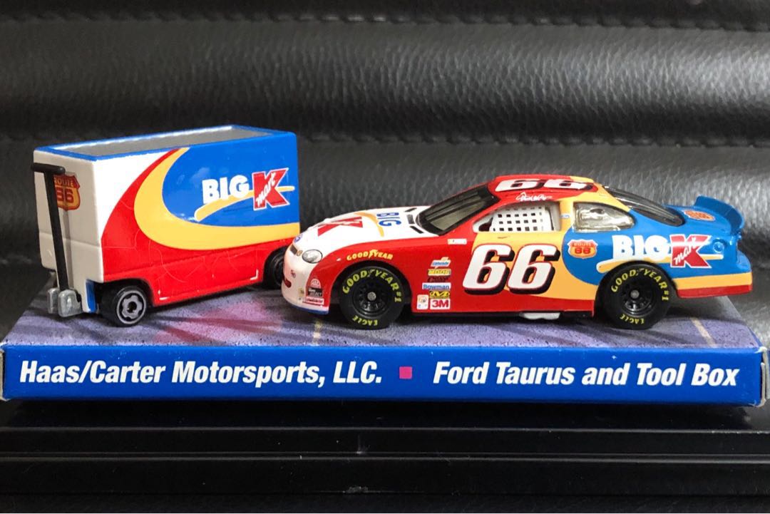 ミニカー Ford Taurus and Tool Box #99 1:18 FORD Taurus diecast model | eBay