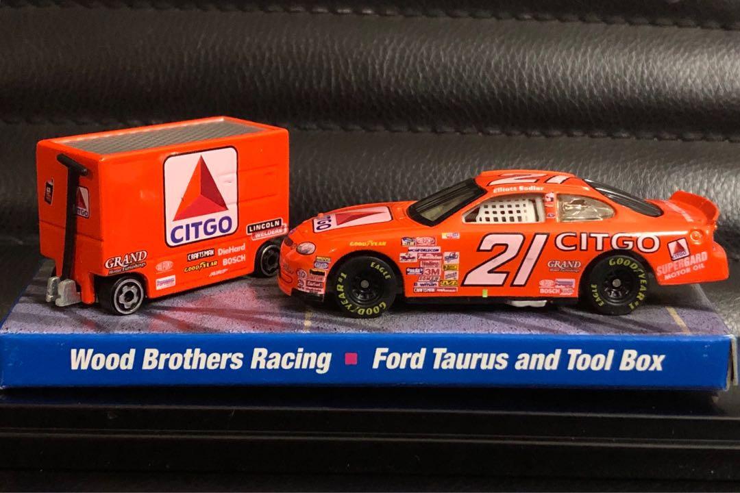 hot wheels tool box
