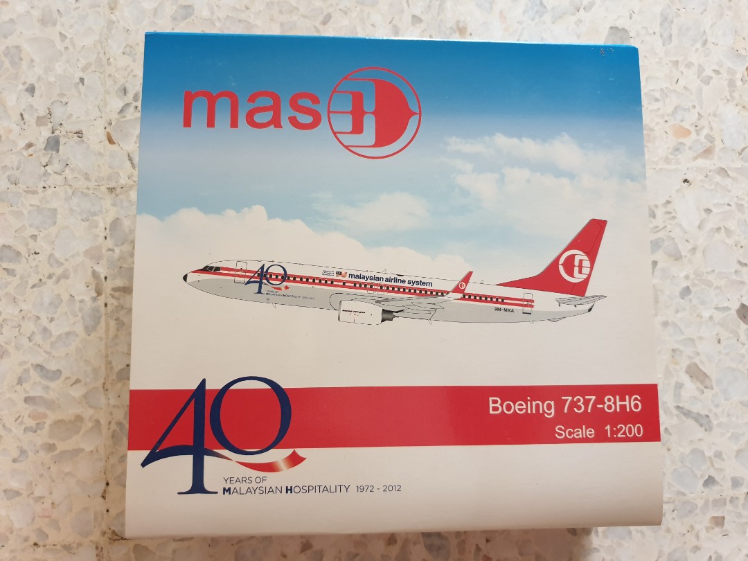 Malaysia Airlines System Retro Livery, Hobbies & Toys, Collectibles
