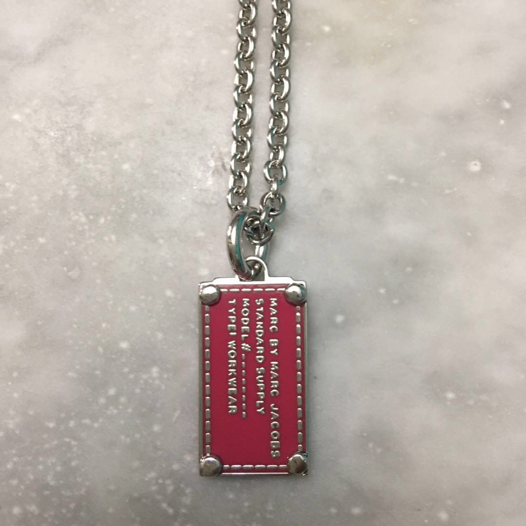 Marc jacobs dog tag necklace online