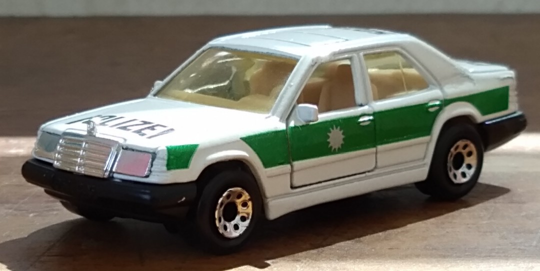 Matchbox mercedes benz 300e 1986 sales