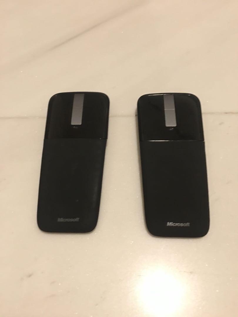 Microsoft Mouse (Category: Mouse & Mousepads) located in Singapore. Submitted by cpcarousel (Listing ID 209954634, Image 1). Description: Good working condition! .
