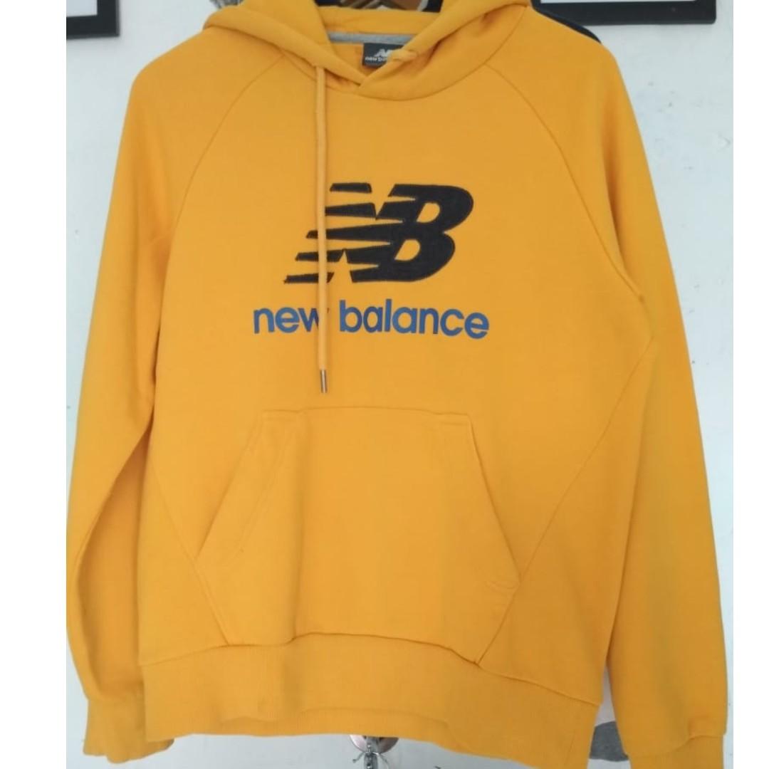 harga hoodie new balance original